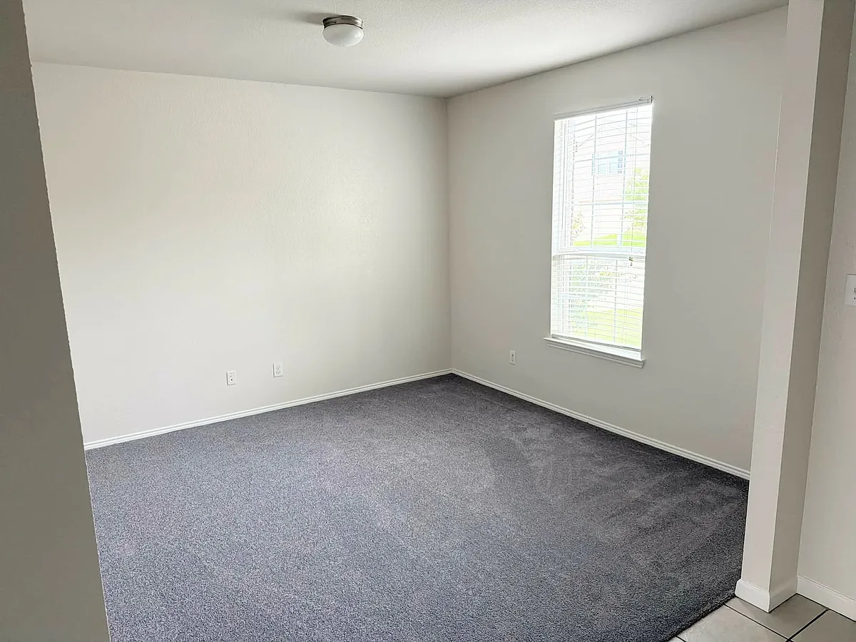 Front room by the entry - 2429 Barzona Dr