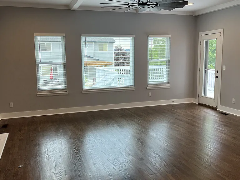 10131 Meadowbriar Ln — Photo 12