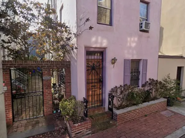 1136 Waverly St, Philadelphia, PA 19147