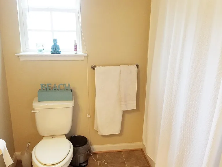 202 Thalia Rd — Photo 13