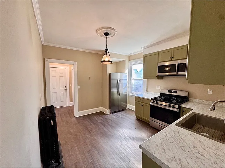 77 Dartmouth St #2 — Photo 4