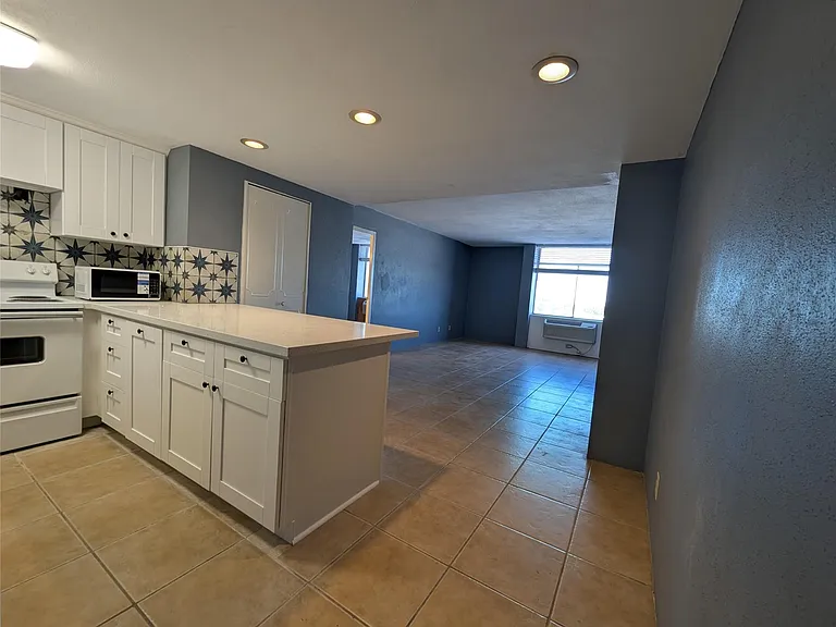 7520 Hornwood Dr #402 — Photo 12
