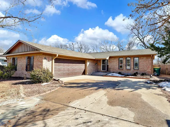 830 S Eastmoor St, Wichita, KS 67207