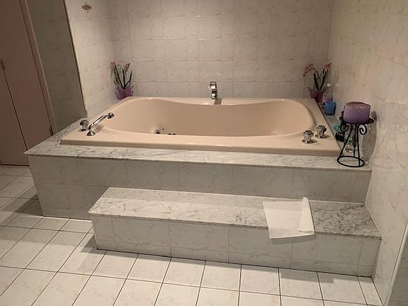 5th image of 2252 E 74th St