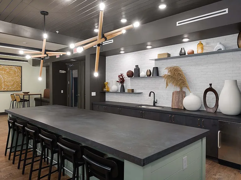 The Flats at Laurel & Pine — Photo 37