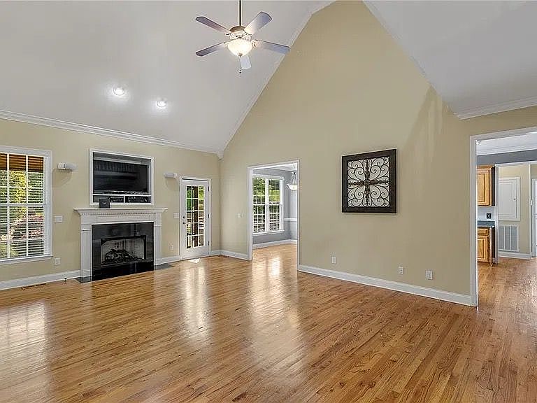 1st image of 15 S Silver View Ln