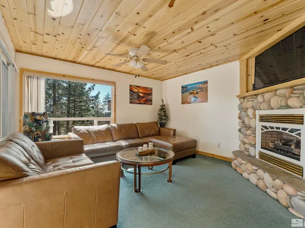 225 Clubhouse Cir, Stateline, NV 89449