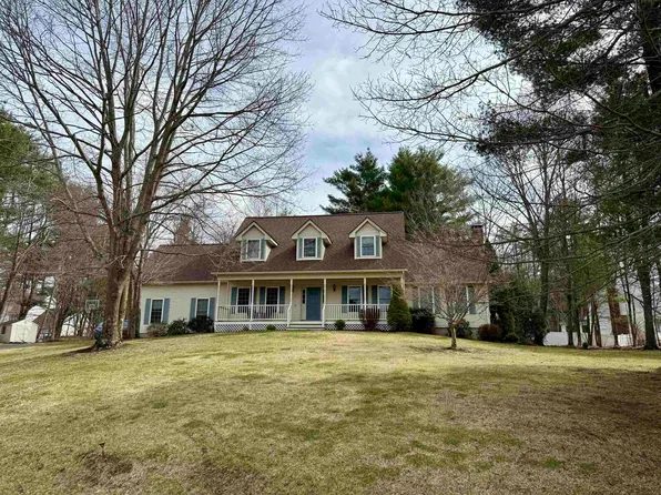 2 Yorkshire Lane, Londonderry, NH 03053