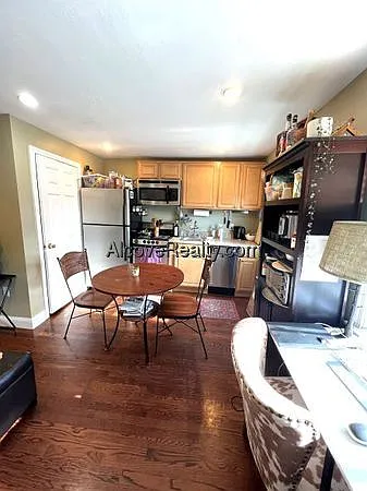 Studio, 1.0 bath, $3,950 — Photo 3