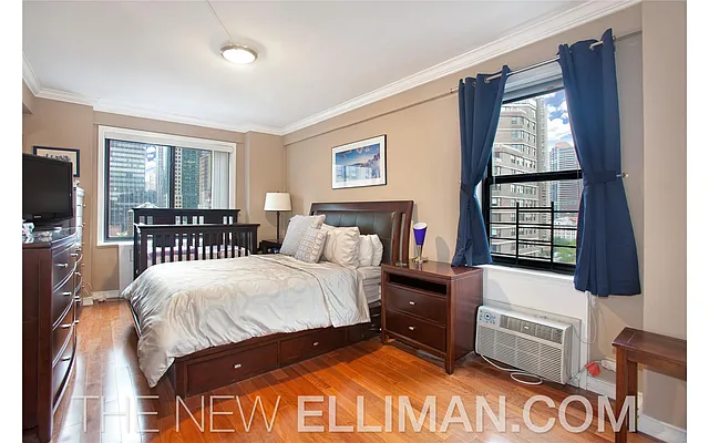 Sold by Douglas Elliman | media 15