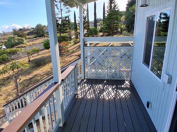 Studio Cottage Patio Yard View