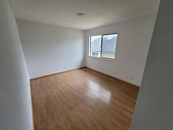 3rd image of 837 Jenevein Ave #3