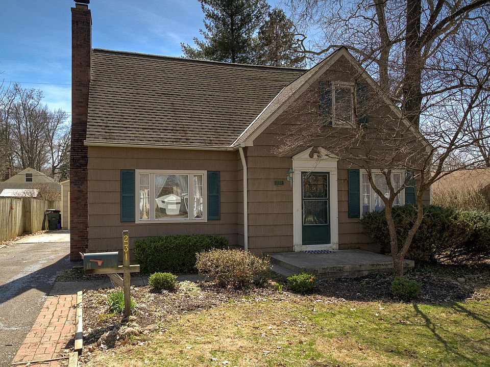 1st image of 231 Leland Ave