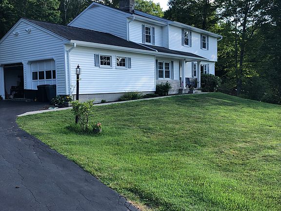 2nd image of 721 Fieldstone Ct