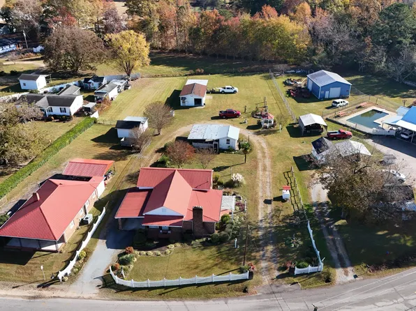 235 Iris Bryant Rd, Erwin, NC 28339