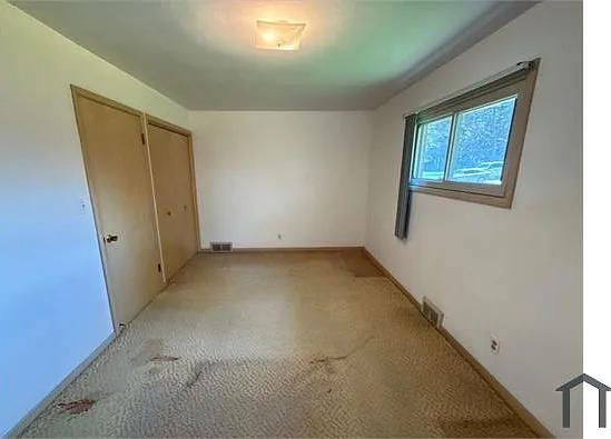 22050 Chardon Rd — Photo 13
