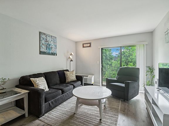 2nd image of 5600 Astor Ln Unit 314