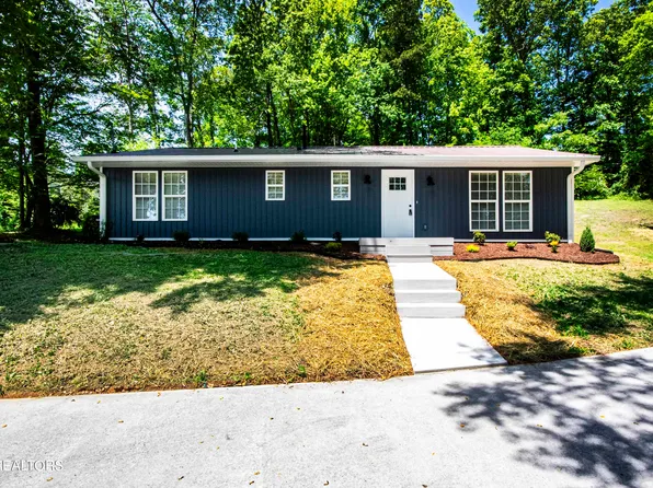 185 Henderson Ln, Jacksboro, TN 37757