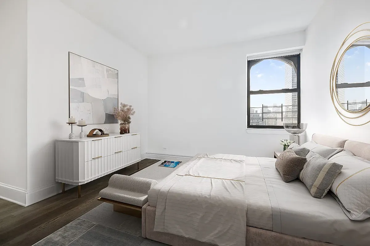 50 West 34th Street — Photo 2