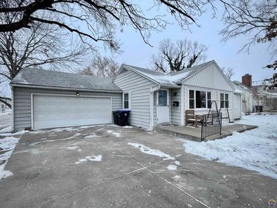 3742 SW Huntoon St, Topeka, KS, 66604