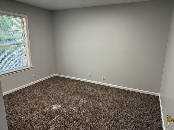 3rd image of 1823 Highway 44 W #L2