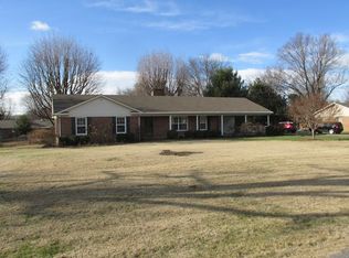 409 Skyline Park Dr, Hopkinsville, KY 42240