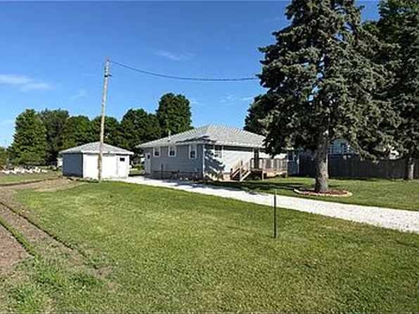 315 S Hickory St, Toluca, IL 61369