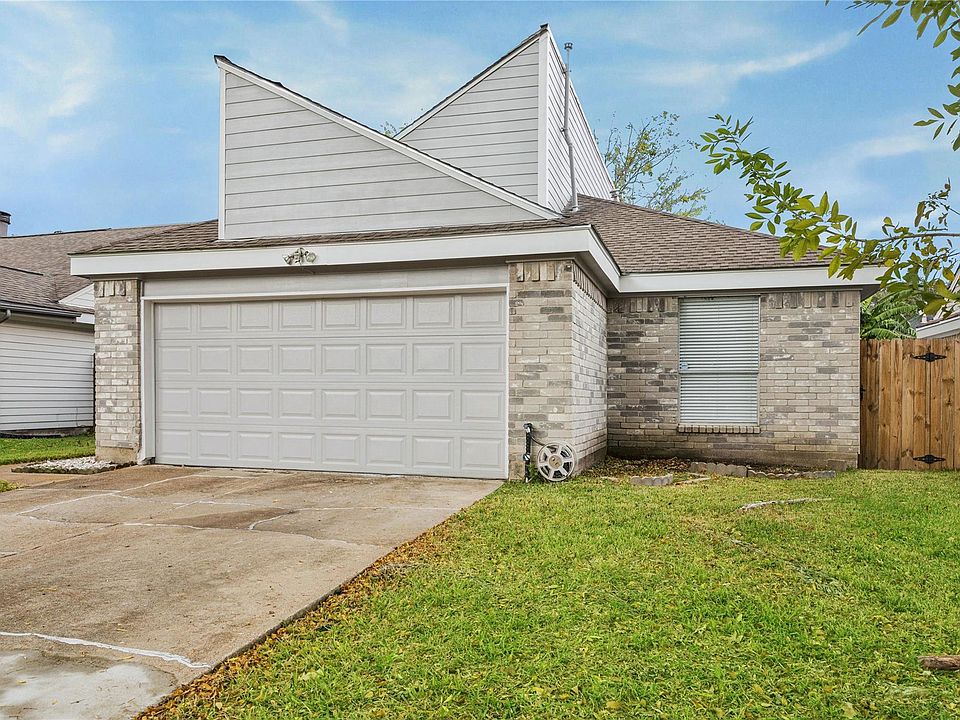 1st image of 13838 Beech Hollow Ln