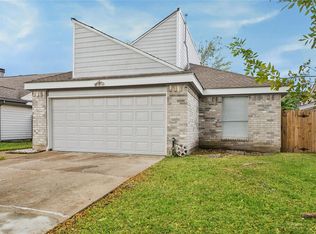 13838 Beech Hollow Ln, Houston, TX 77082