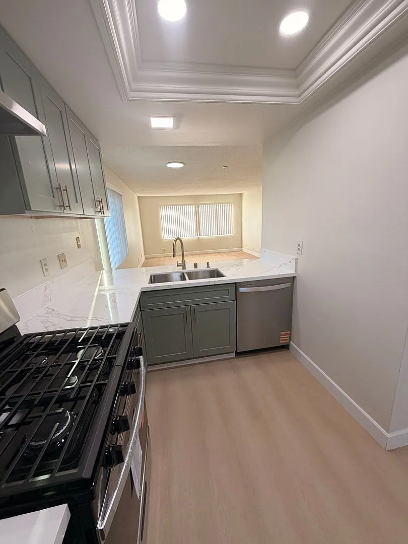 Completely Remodeled 2 Bed/2 Bath w/ Garage For Rent! — Photo 1