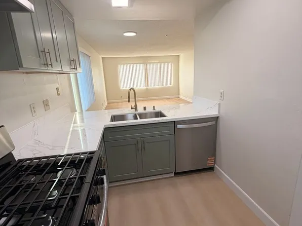 8721 Belmont St Unit D, Cypress, CA 90630