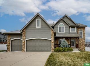 12638 S 80th St, Papillion, NE 68046