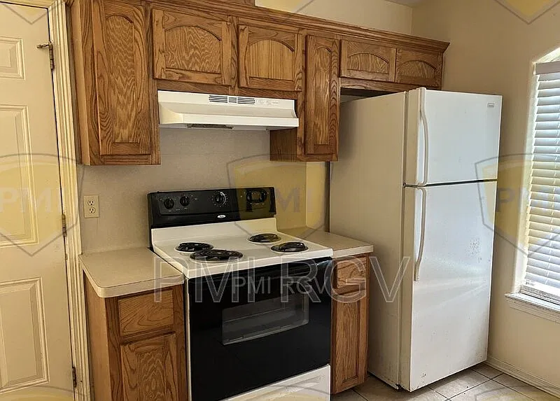 2 bed, 2.0 bath, $750 — Photo 4