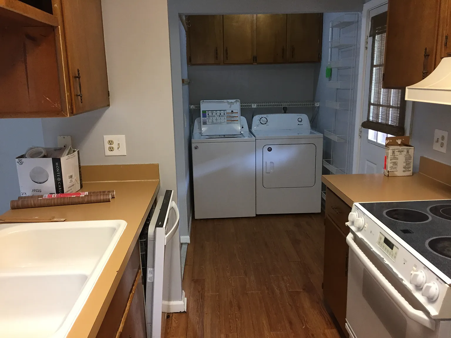 3 bed, 2.5 bath, 1300 sqft, $1,500 — Photo 3