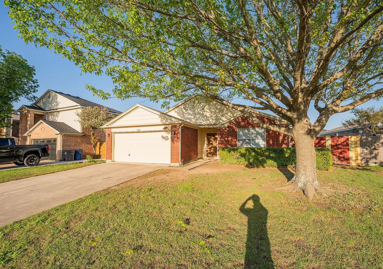3 bedroom home over 1500 sqft! — Photo 1