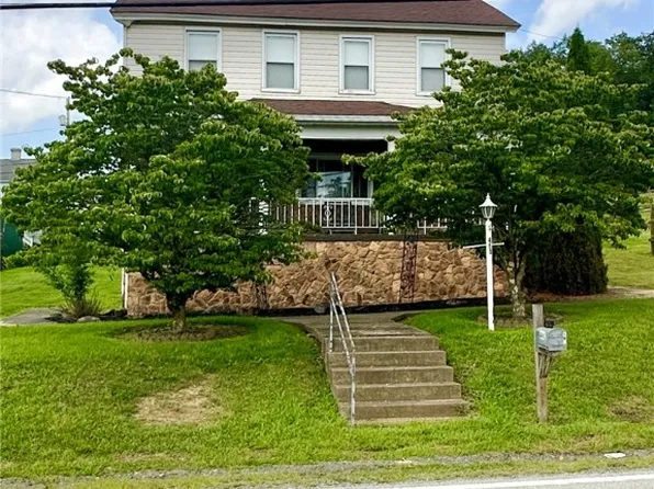 461 Walnut Hill Rd, Uniontown, PA 15401