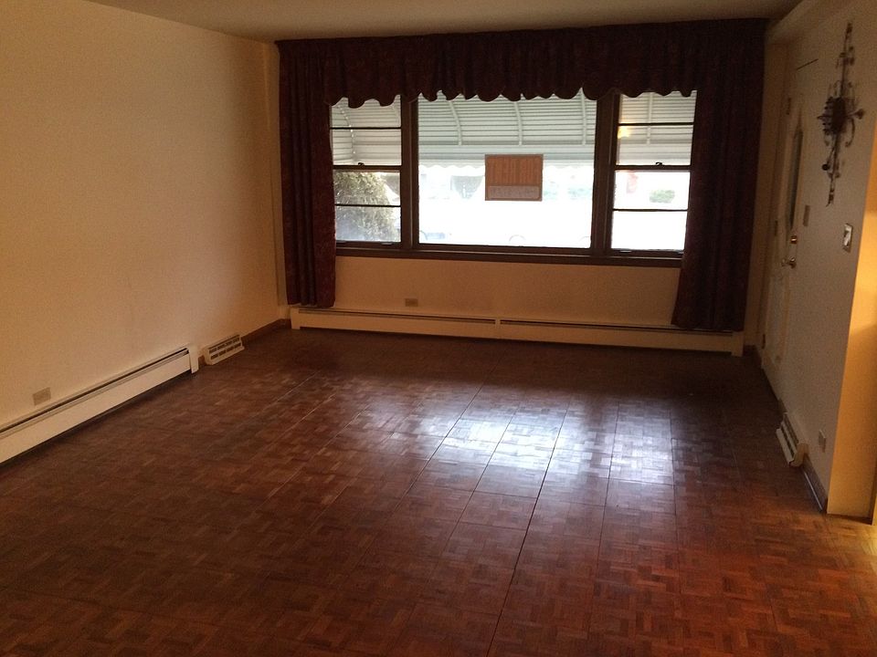 1st image of 6040 W Lawrence Ave #1