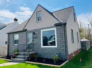 8203 Newport Ave, Parma, OH