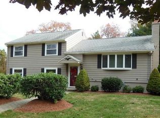 5 Ten Acres Dr, Bedford, MA 01730