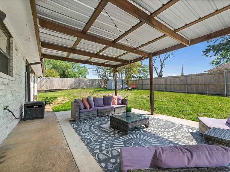 10801 Harvestwood Dr — Photo 24