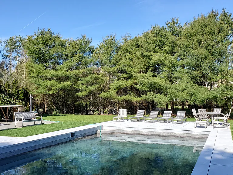 127 Mill Creek Close — Photo 1
