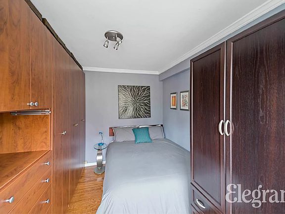 2nd image of 201 W 21st St APT 6C