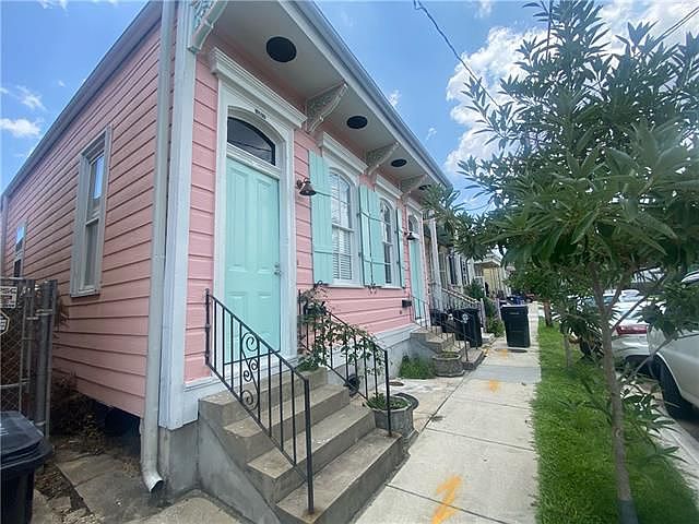 1st image of 2535 Palmyra St