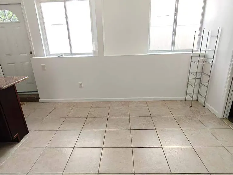 521 Mill Rd #1 — Photo 4