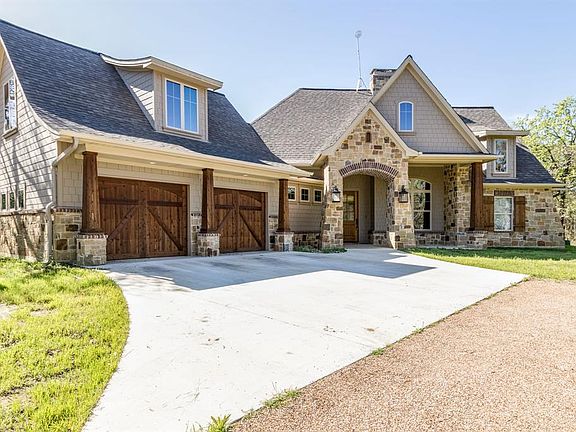 2nd image of 290 Norman Dr
