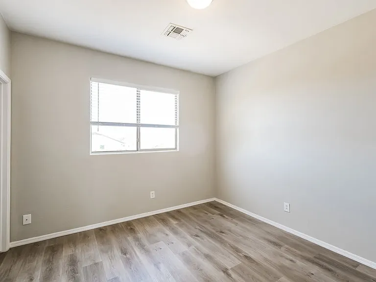 11809 W Hopi St — Photo 13