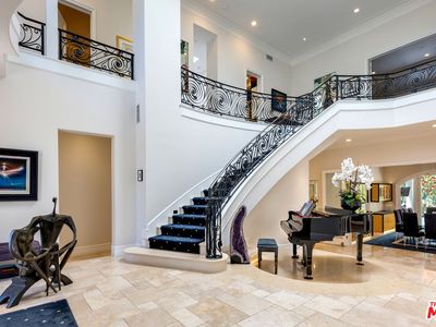 11729 Wetherby Ln, Los Angeles, CA, 90077