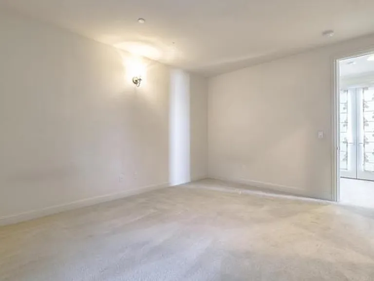 1111 Hawkshead Cir — Photo 19