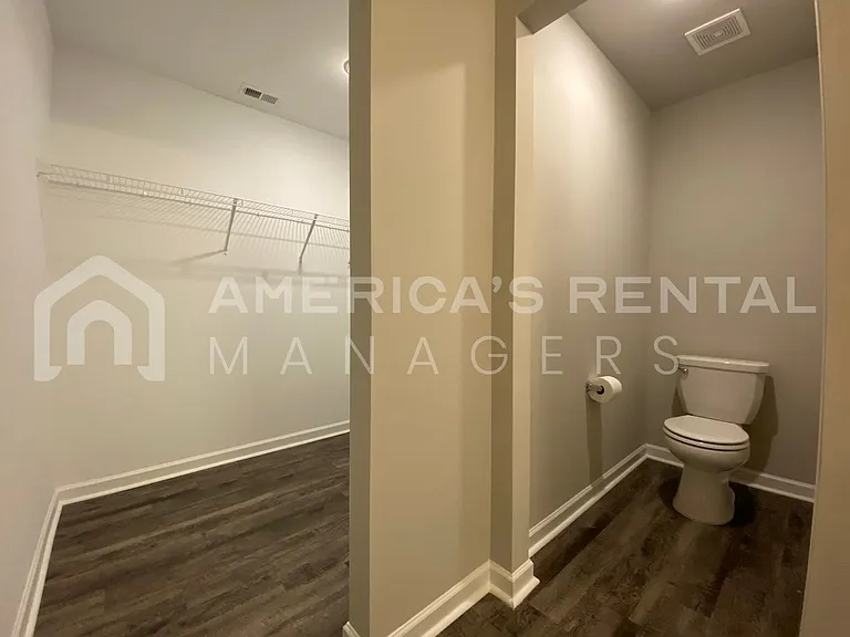 52 Cottage Ln — Photo 18