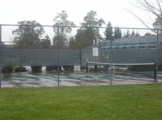 310 Atlas Dr APT 5, Hercules, CA 94547